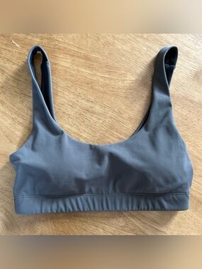 Vuori jade green Sports Bra Women’s Athletic Yoga Workout Activewear Size XS